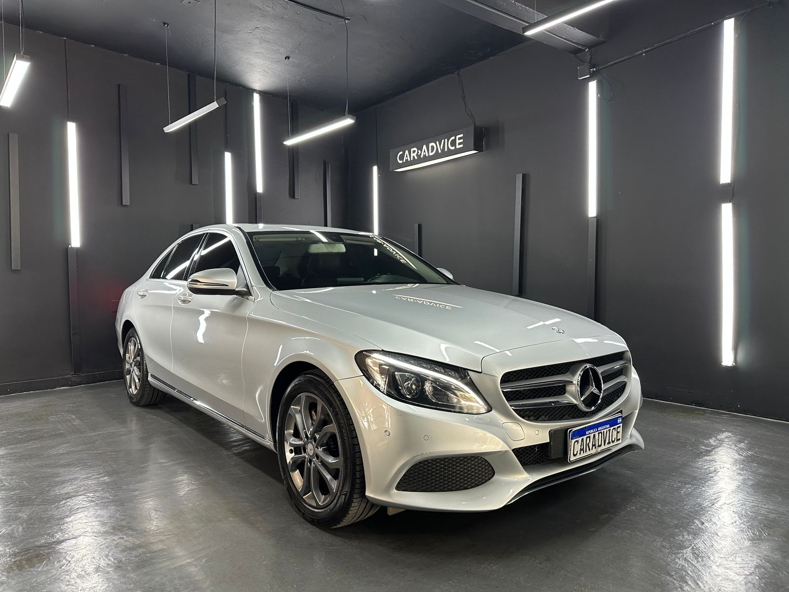 MERCEDES BENZ C 200 AVANTGARDE AT