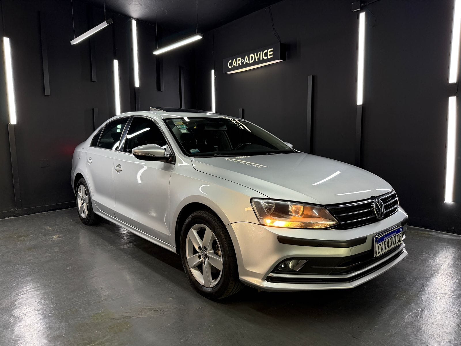 VOLKSWAGEN VENTO 2.5 170HP ADVANCE PLUS TIPTRONIC L15