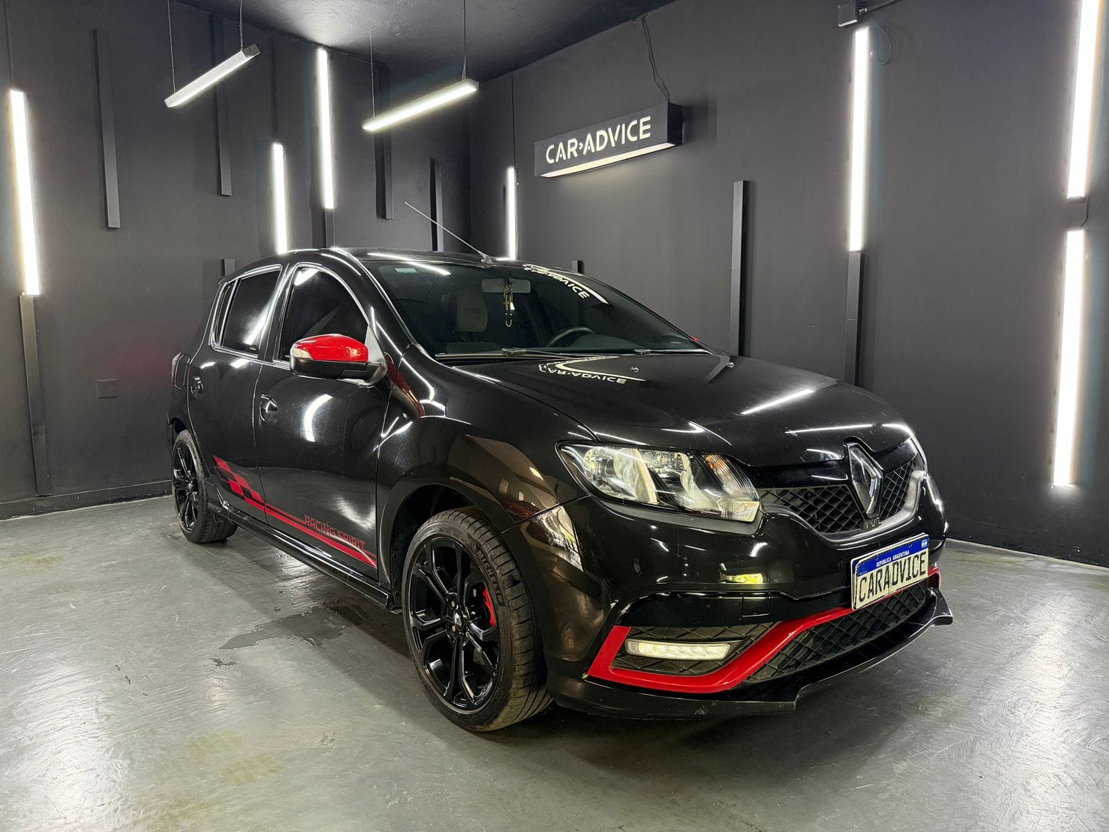 RENAULT SANDERO 2.0 16V RS RACING SPIRIT L17