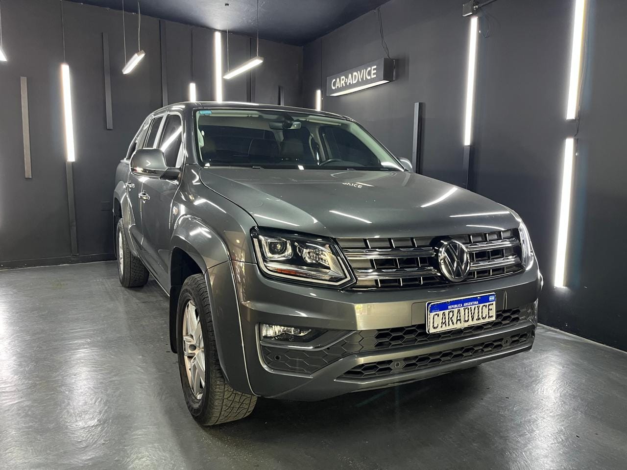 VOLKSWAGEN AMAROK 2.0 TD 180HP 4X2 DC HIGHLINE L17