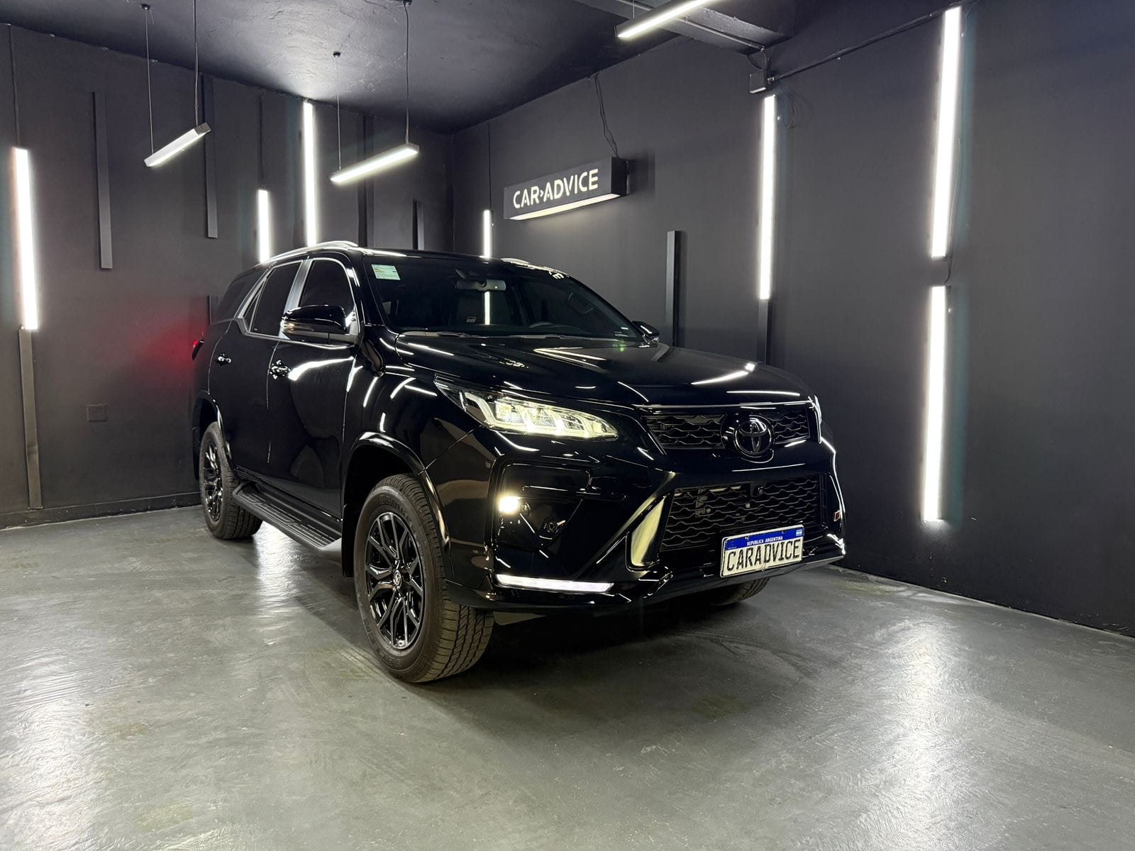 TOYOTA SW4 2.8 TDI 4X4 GR-S AT6